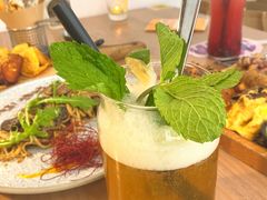 -Mark&Mars Restaurant