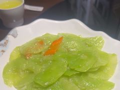 -东口码头·烧鸽子·鱼头泡饼·地方菜(金鹰悦城店)
