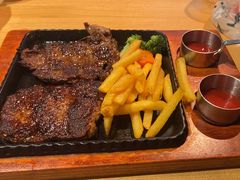 -菲滋意式餐厅(海宁银泰城店)