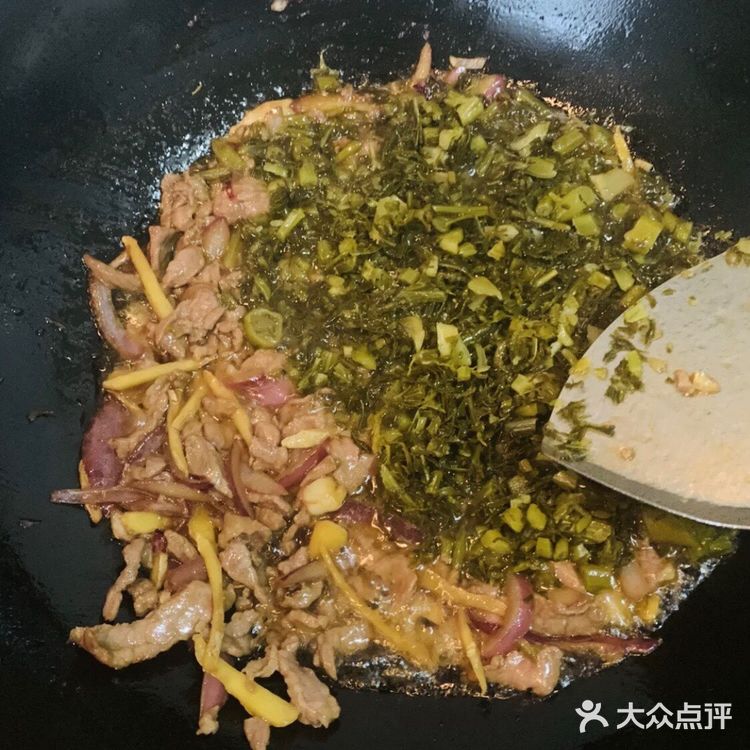 超赞又超级简单的家庭版牛肉雪菜面