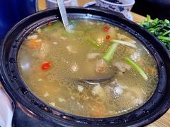 姬松茸炖鸡-妈妈的味道(和顺古镇店)