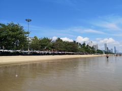 -乔木提恩海滩
