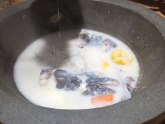 -咕嘟草帽鱼·牛奶一样的鲜鱼汤(包河万达广场创始店)