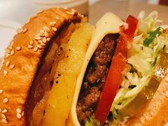 -The Habit Burger Grill 哈比特汉堡(复兴soho店)