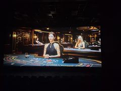 -中影佰纳国际影城DMAX(花都广百广场店)