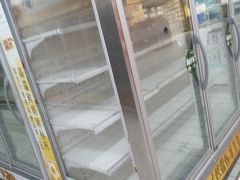 -家乐福(四元桥购物中心店)