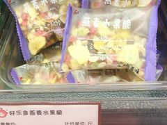 好乐多燕麦水果脆-老婆大人量贩零食连锁象山石浦南屏路店