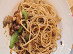 -必胜客(WOW昙华林店)