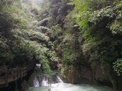 -龙水峡地缝景区