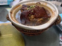 -老码头黑皮肘子锅包肉(文政街店)