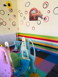 -海豚湾婴儿游泳(塘沽店)