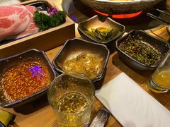 -湊湊火锅·茶憩(杭州湖滨银泰in77店)