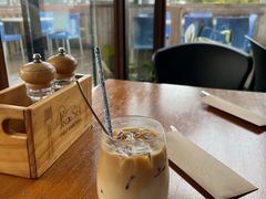 -12 Rocks Beach Bar Cafe