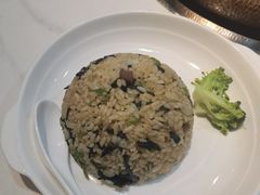 -菌海森林·非遗野生菌火锅(西山区滇池路摩根道店)