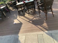 露天位-丽伟的串·烧烤·砂锅(季景天地店)