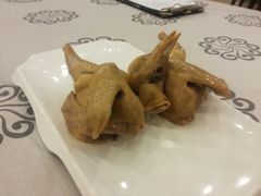梅子乳鸽-岭南海晏楼(滨江东总店)
