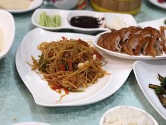 鱼翅土豆丝-六和聚传统烤鸭.天津菜(和平店)
