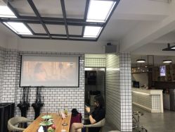 -88潮牌造型烫发·染发