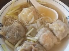 -佳面馆·竹升云吞面·爽鱼皮·牛腩面(易发店)