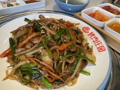 韩式炒杂菜-韩香福烤肉庄园(荣成店)