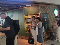 -星巴克(香港国际机场44号闸店)
