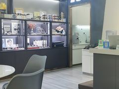 -宏宇眼镜蔡司依视路折扣店(兆佳眼镜城店)