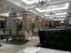 卡座-吴记酱骨炖菜馆(西大直街店)