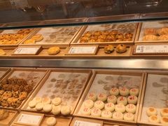 面包甜点陈列柜-泸溪河桃酥(欧尚店)