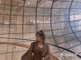 CSC书店天花板｜潮玩新天地
