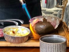 榴莲配澳牛-石頭記榴莲烤肉(万达金街店)