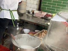 -河记肠粉店