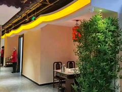 -巴渝人家重庆火锅(东方广场店)