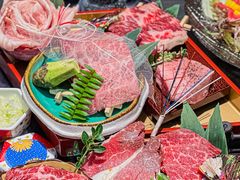 -铭牛烧肉·和牛海鲜自助(高新月牙湖店)