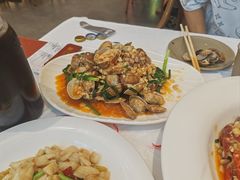 -肥肥虾庄·金牌油焖大虾(汉口城市广场店)