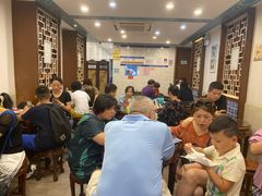 等位区-仁信老铺甜品(北京路店)