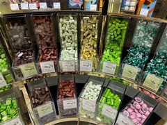 -VENCHI 闻绮(北京国贸商城店)