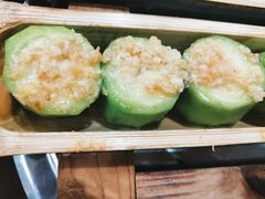 -胡须哥网红竹筒菜