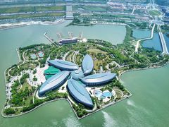 -上海滴水湖皇冠假日酒店