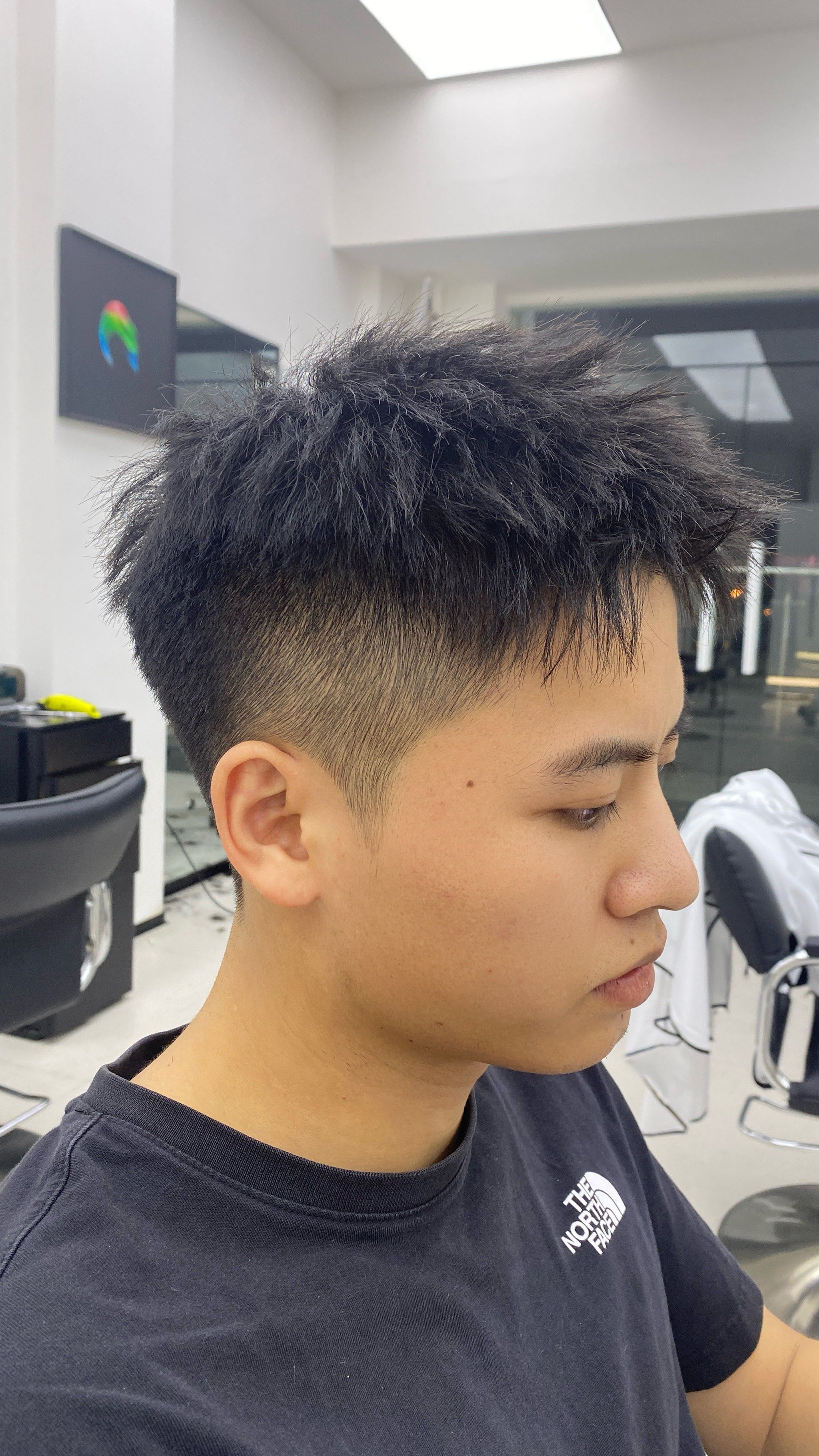 打造潮流男发型