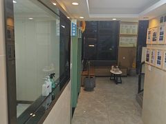 -半岛宠物医院24小时·内窥镜·牙科·碎石中心(府城大道店)