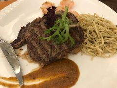 -红房子西菜馆(淮海中路店)