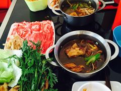 烧鸡公-锅色天香(巴士底区店)