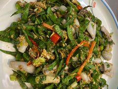 虾酱梅豆炒海兔-君霖海鲜私房菜(春柳店)