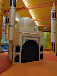 -MELAND CLUB亲子乐园•派对(虹桥万象城店)
