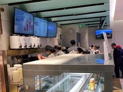 -奈雪的茶(亨特国际广场店)