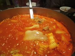 -尚尚仙·酸汤猪手·猪肚鸡火锅(华联万柳购物中心店)