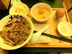 -熊吞·大碗丼烧肉饭(济宁万达广场店)