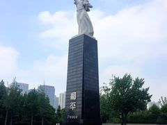 -侵华日军南京大屠杀遇难同胞纪念馆-停车场