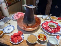 鸳鸯炭锅-东镇老火锅(长春路首店)