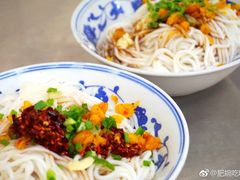 -高师傅特色米粉汤包(建设路店)